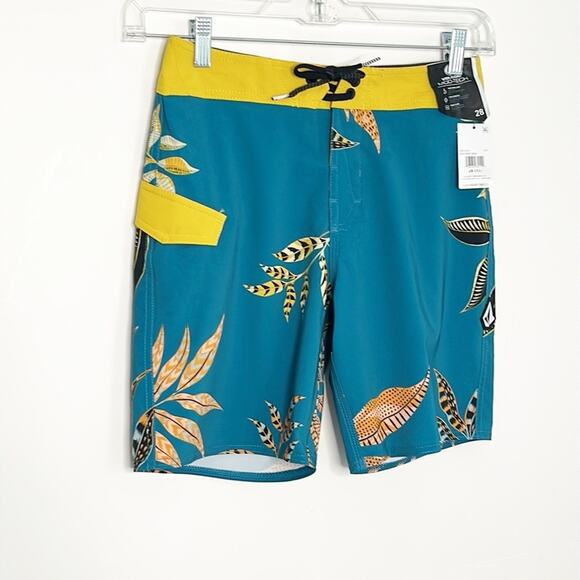 Volcom Boys Board Shorts Size 28 (16) - Picture 2 of 7